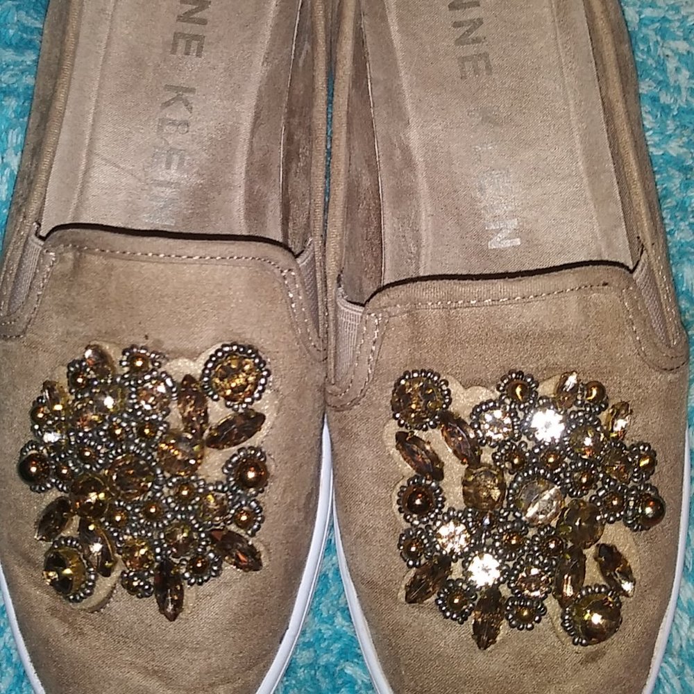 Women's beige rhinestone slip on rubber bottom 6.5 shoes